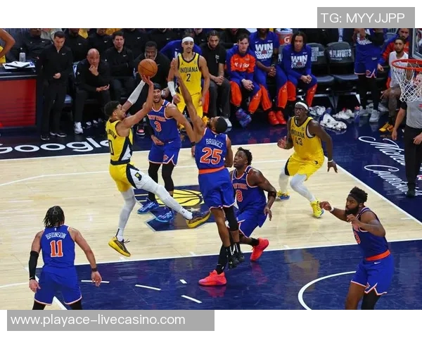 尼克斯与步行者激战正酣球迷期待精彩对决与逆转时刻